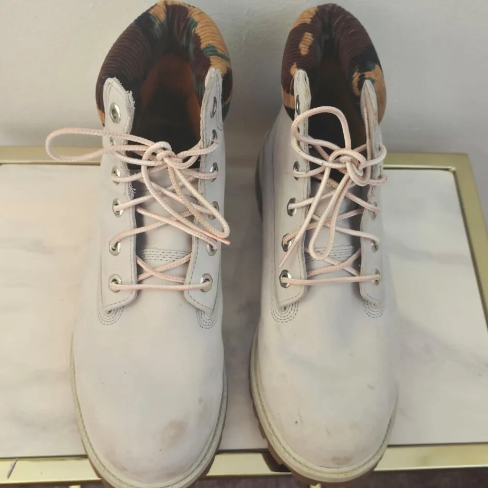 Timberland Men's Boots Ash with Camo Liner Size 6.5